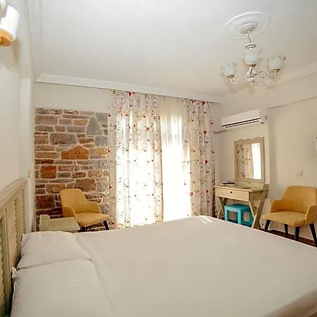 Hotel Yakamoz Goekceada 4*