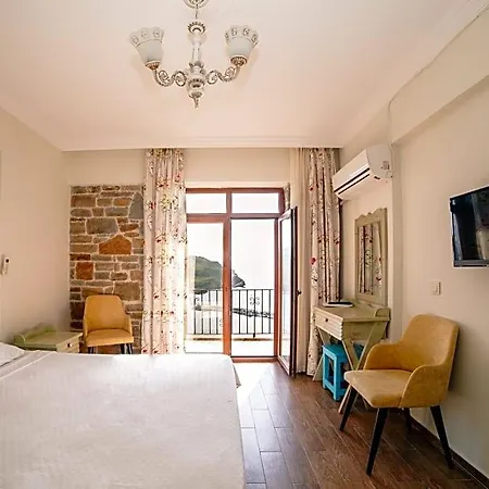 Hotel Yakamoz Goekceada 4*